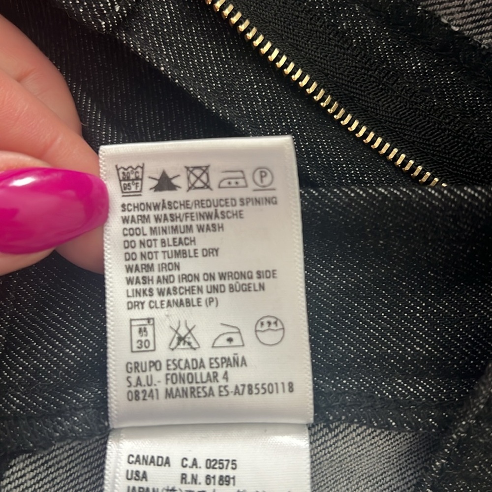 Escada Womens Mid-Rise Wide Leg Jeans size 36 US 6 Inseam 31 - Picture 11 of 11